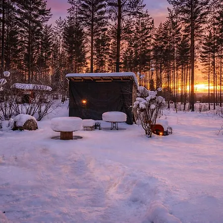 Grandma Guest House, Near Ski, Biking, River Summer Camp
