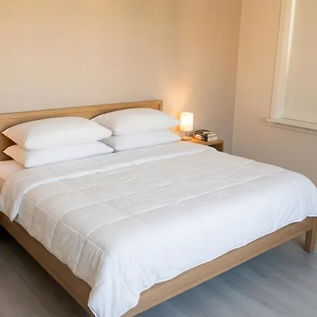 Vila Grandma Guest House, Near Ski, Biking, River Summer Camp *